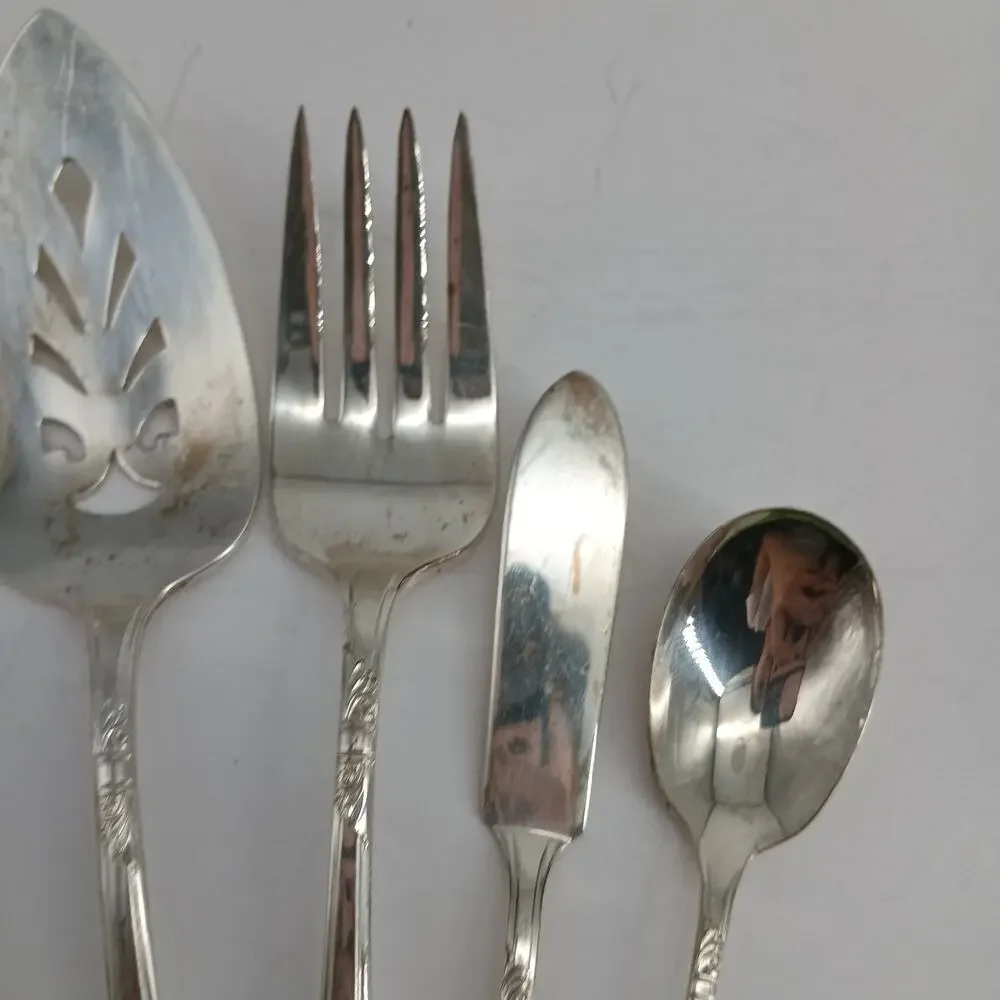 7X Serving Rogers Starlight Pie Fork Spoons Spreader Silverplate International
